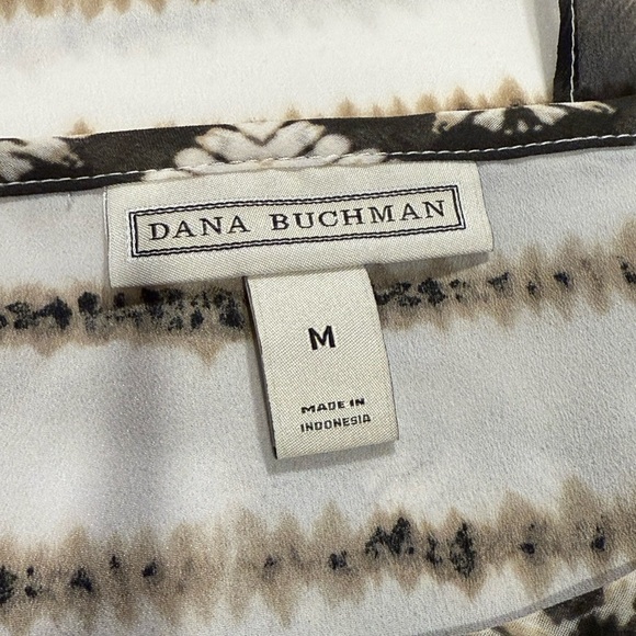 Dana Buchman Tan and White Graphic Boxy Blouse - Picture 3 of 3